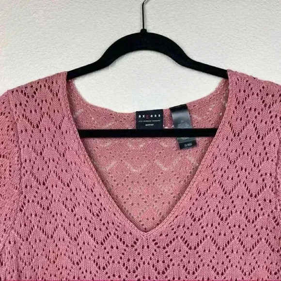 AXCESS Crochet Knit Top - Picture 2 of 12